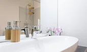 Waschbecken im Badezimmer 