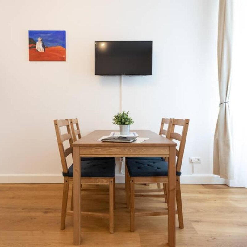 TV im Wohnzimmer 