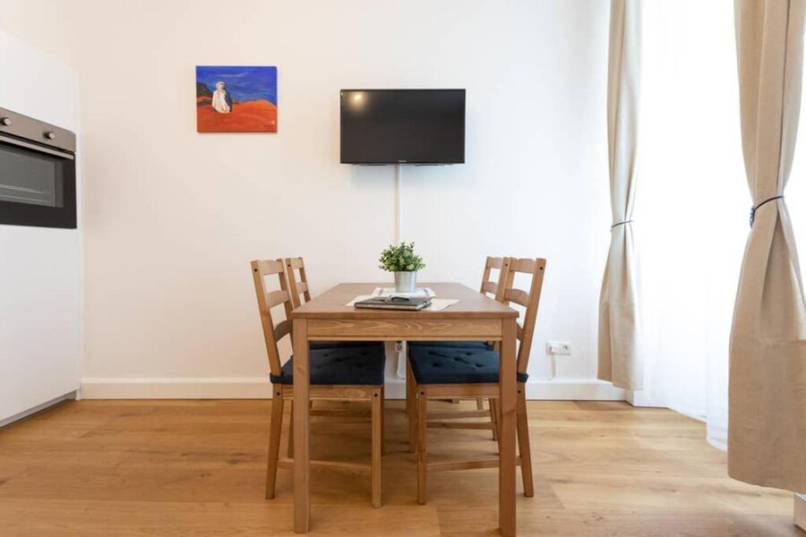 TV im Wohnzimmer 