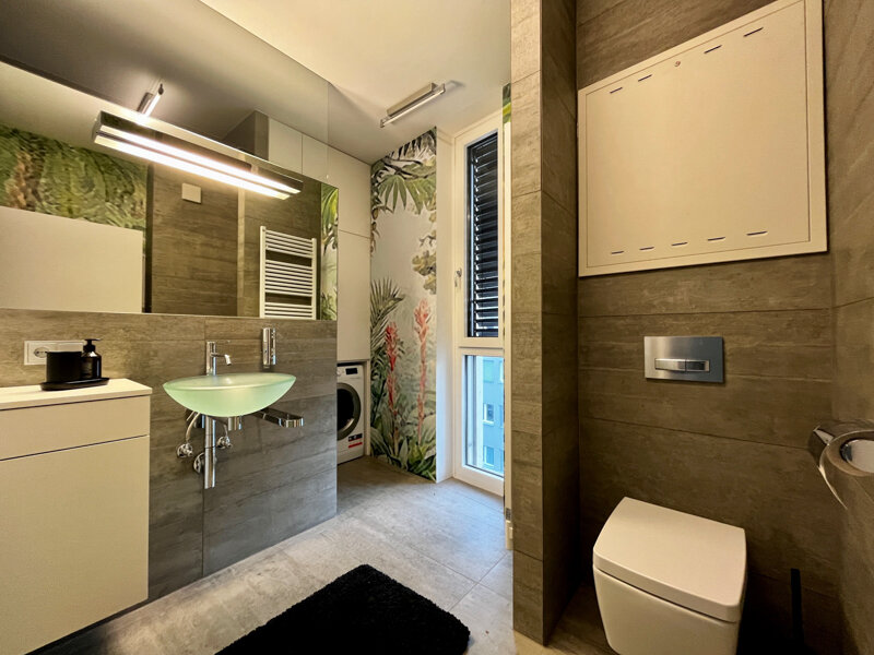 mit XL-WalkIn-Dusche | © Diether Raffelsberger