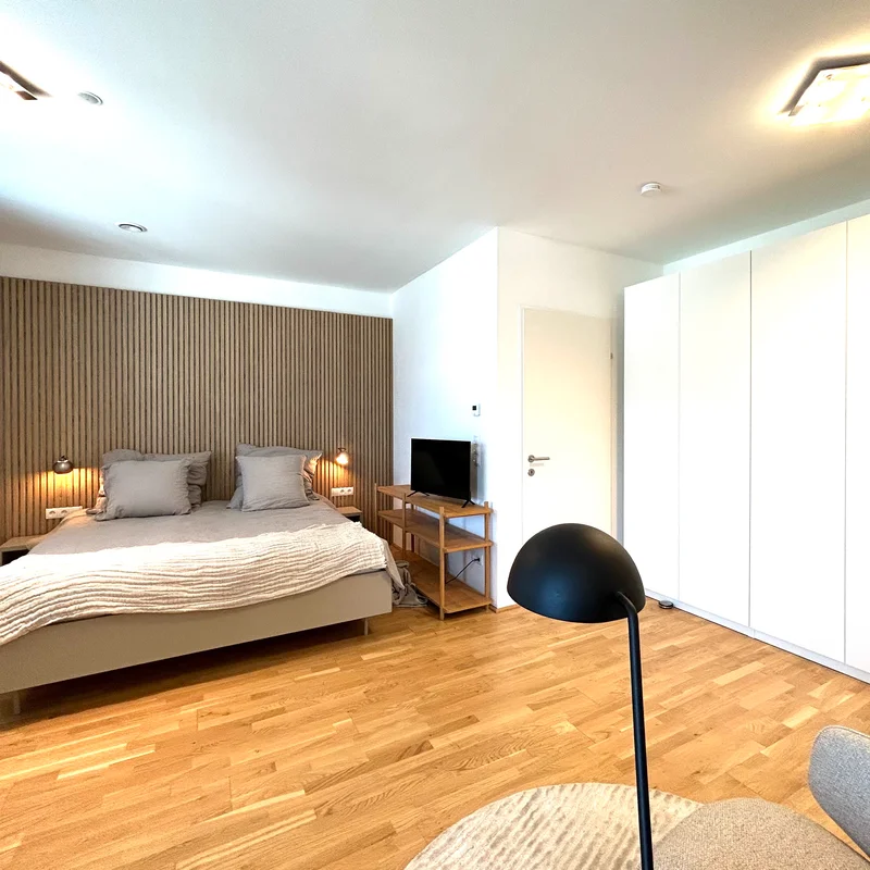 Großer Kleiderschrank