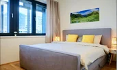 bedroom with double bed kingsize with wardrobe | © Firmengruppe Abenthung