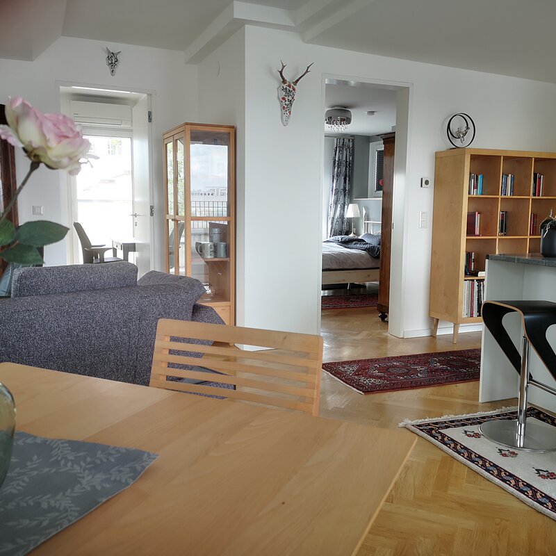 Blick zum Arbeits- und Schlafzimmer