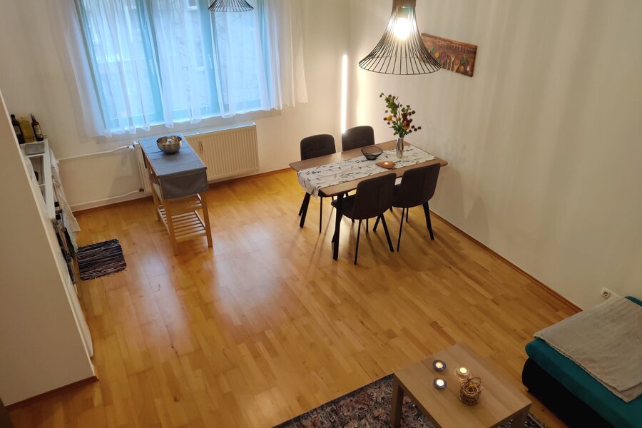 sehr helle Wohnküche