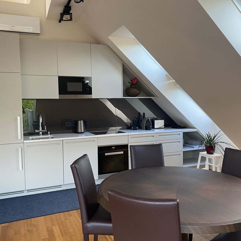 Küche mit Essbereich