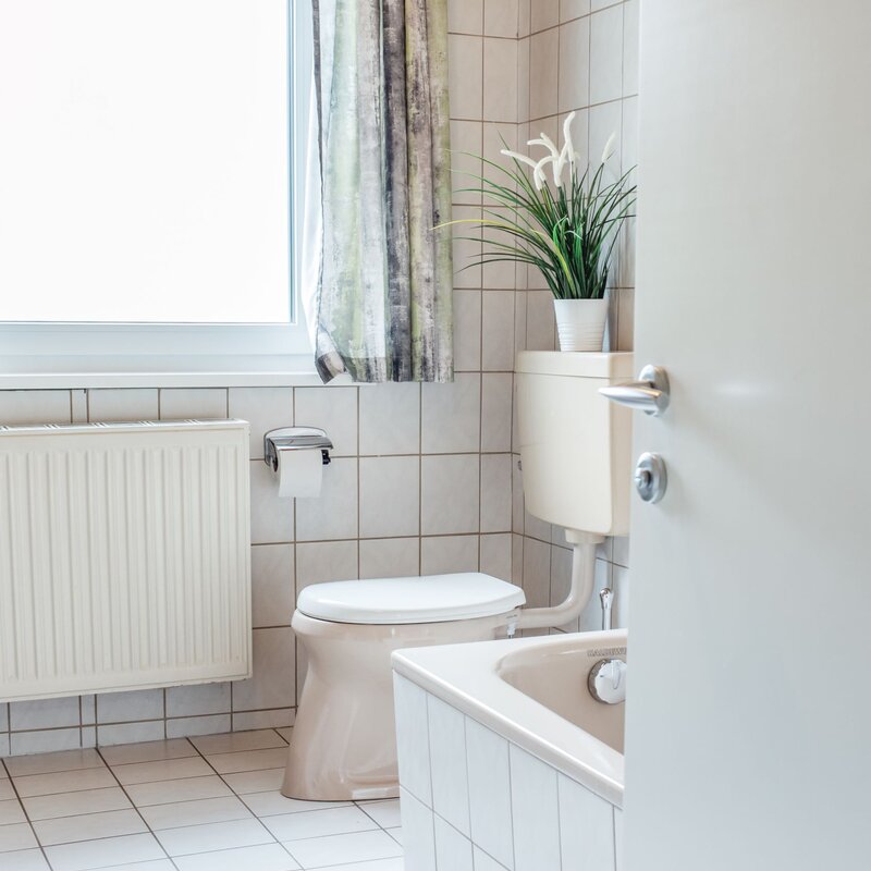 Badezimmer und Toilette