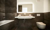 Bad mit Badewanne