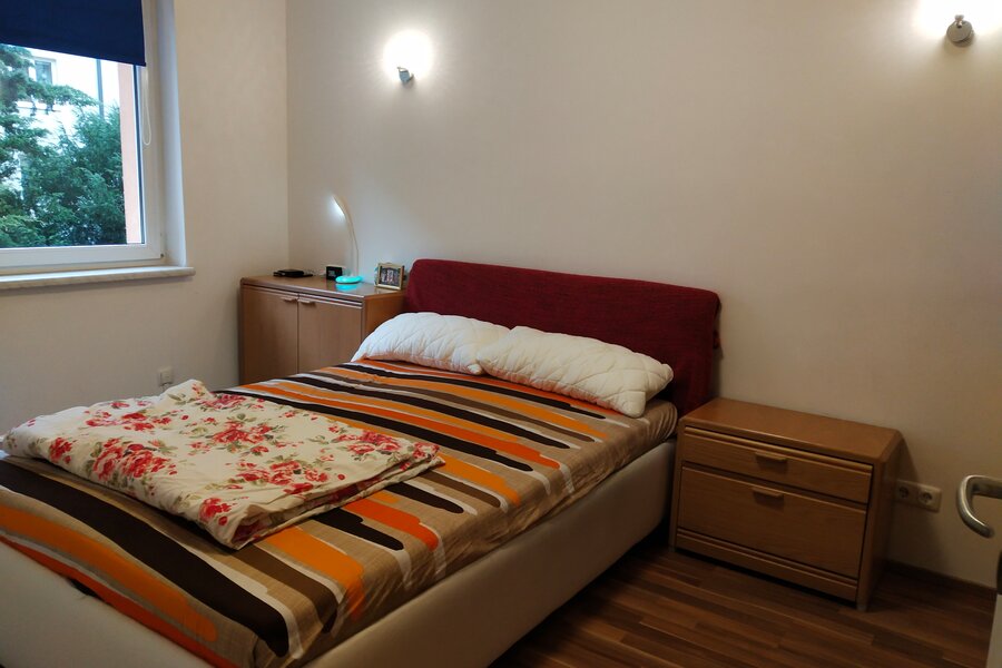 Schlafzimmer 1