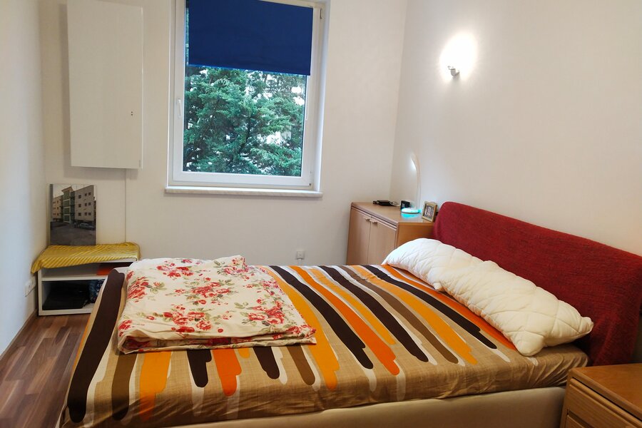 Schlafzimmer 1