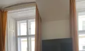 Light and spacious room with piano