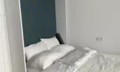 Queen-Size bed