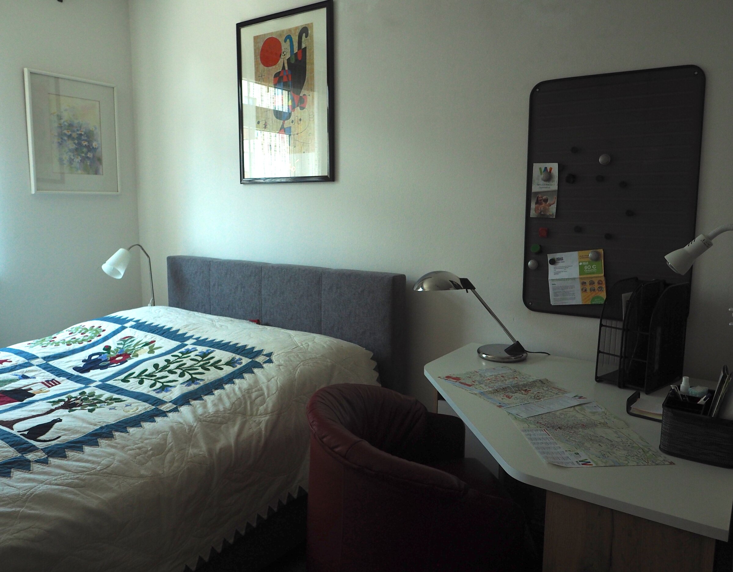 bking size bed