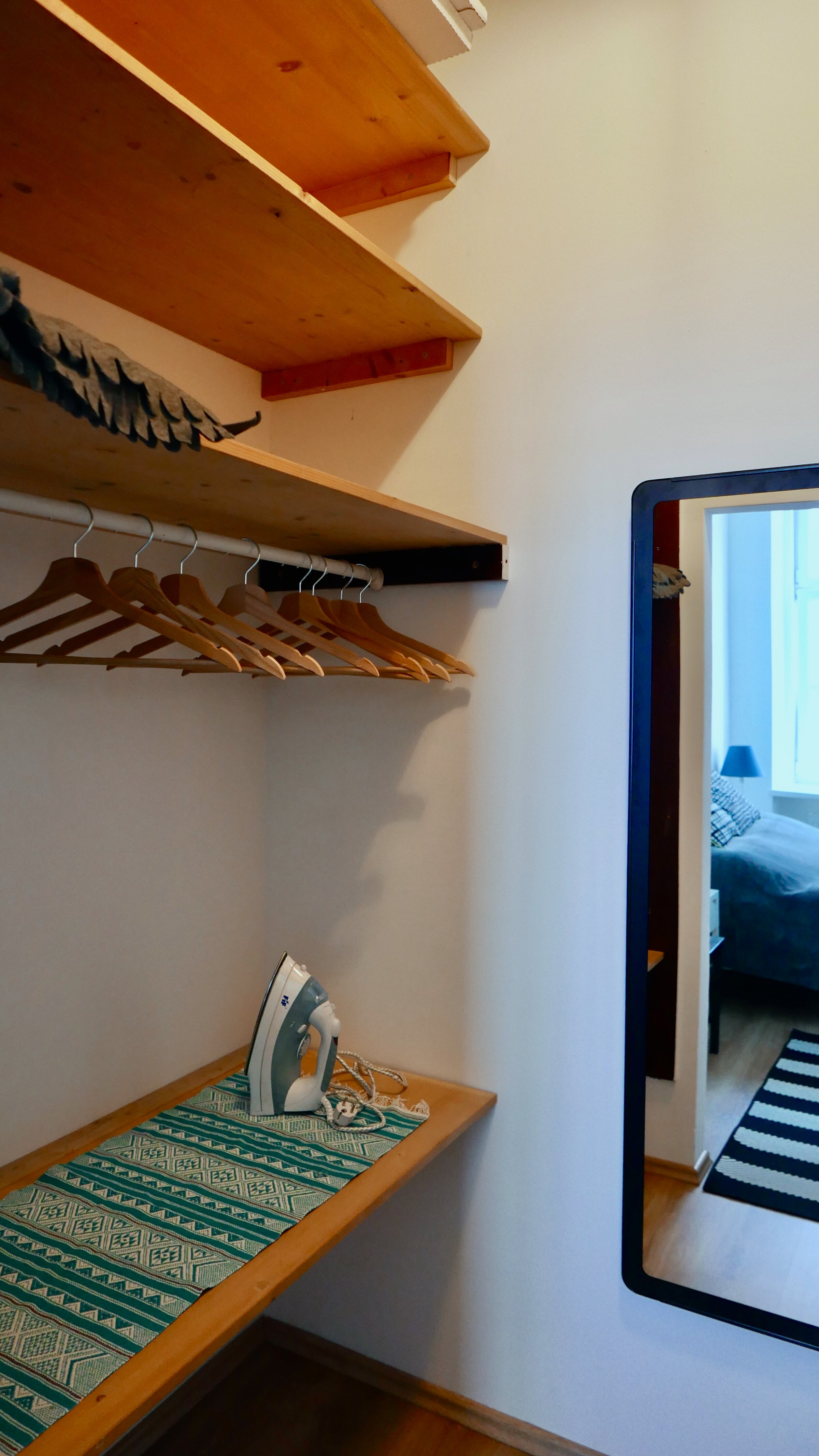 Walk-in closet