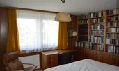 Im Regal befinden sich keine Bücher | © Werner Ertl