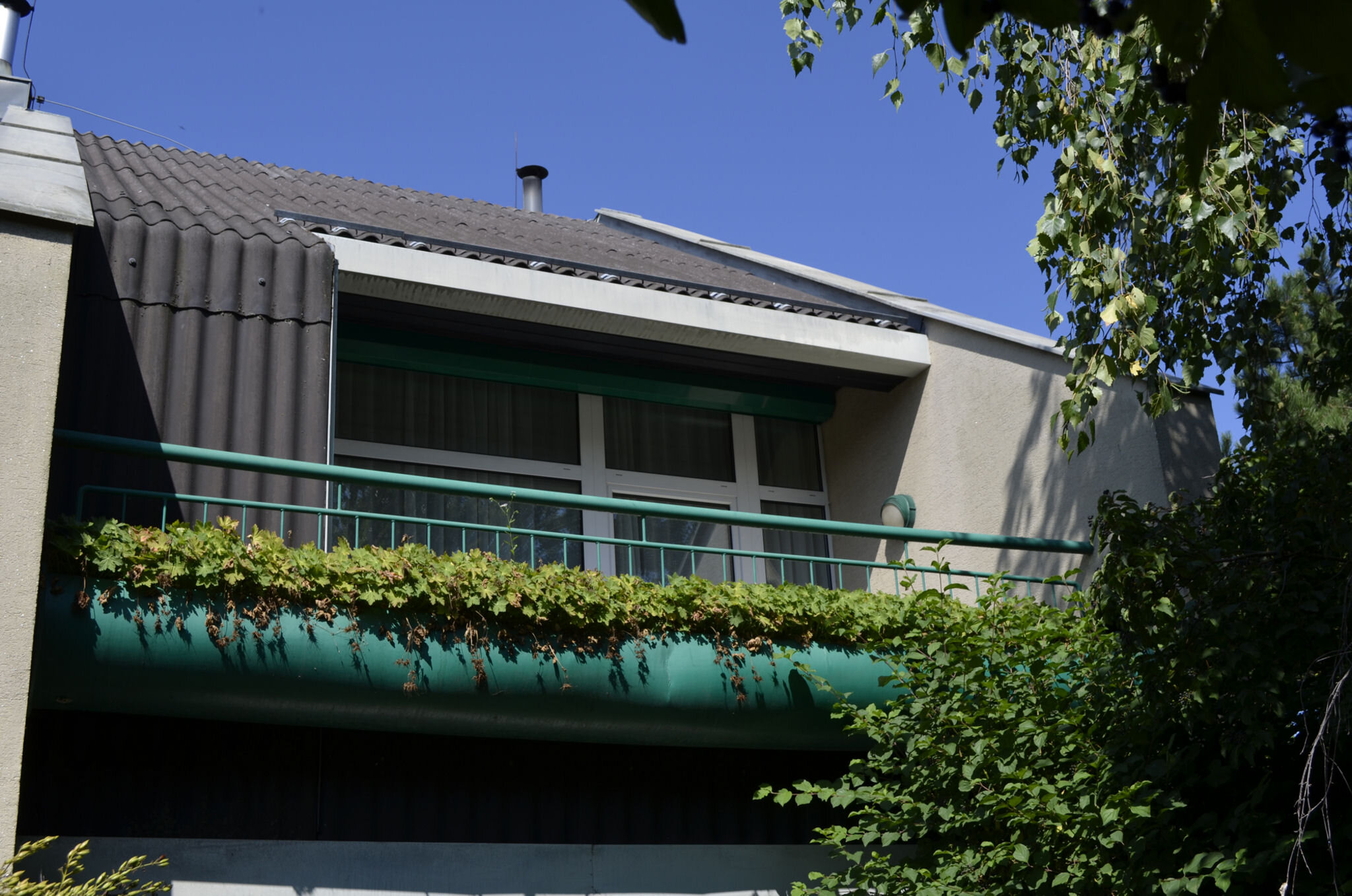 Blick auf den Balkon mit Terrasse | © Werner ertl