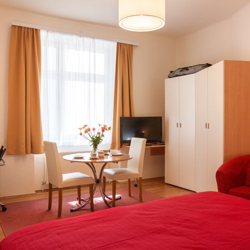 Möbliertes 1-Zimmer Apartment mit Essbereich & Schreibtisch – Kurzzeitmiete Wien, Wohnen auf Zeit für 1 bis 6 Monate