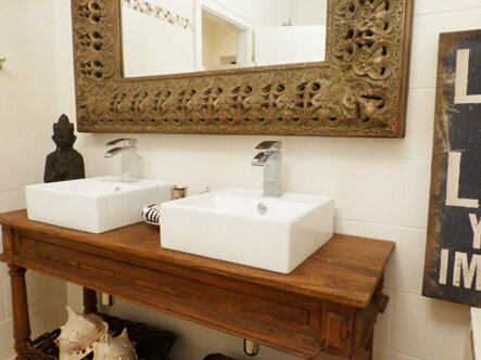 Eines von insgesamt zwei Badezimmer - Luxus Apartment Wien - Badezimmer