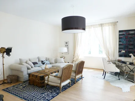 Wohnzimmer mit Schreibtisch - Luxus Apartment Wien - Wohnzimmer mit Schreibtisch