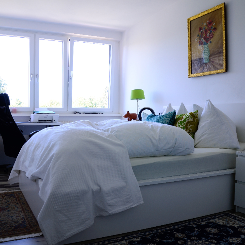 Schlafzimmer mit King-Size Bett