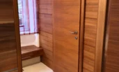 Sich von Wohnzimmer auf Wandschrank