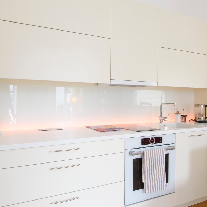 Herd hightech mit Dampfgarer integriert und Geschirrspüler