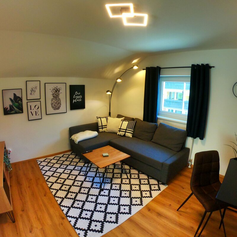 Wohnzimmer mit Schlafcouch