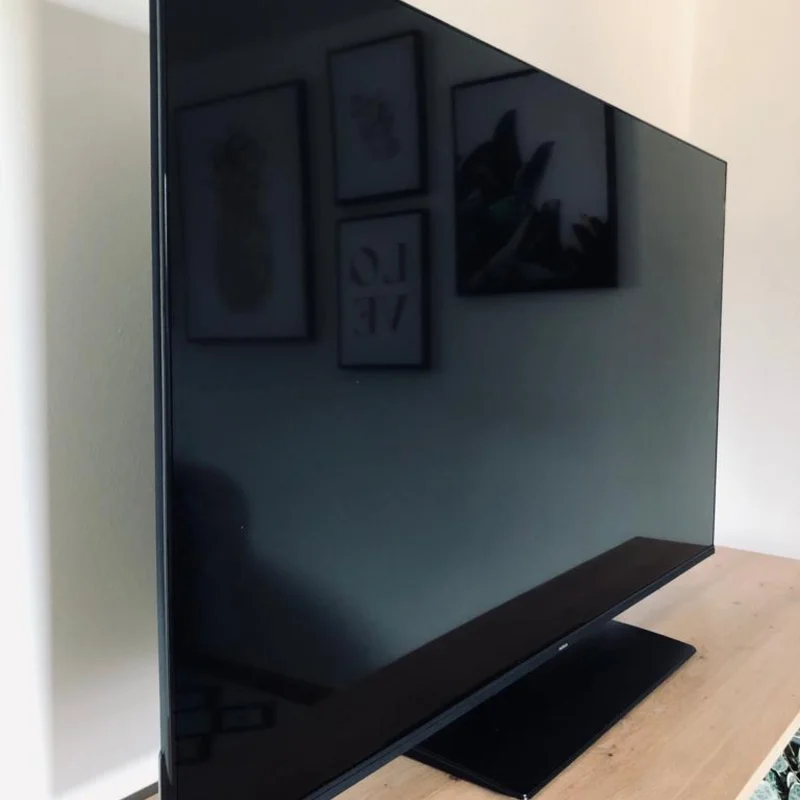 50" UHD Smart TV