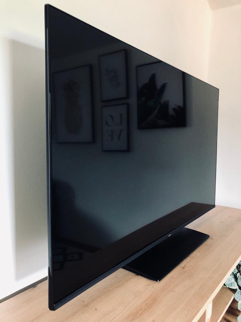 50" UHD Smart TV