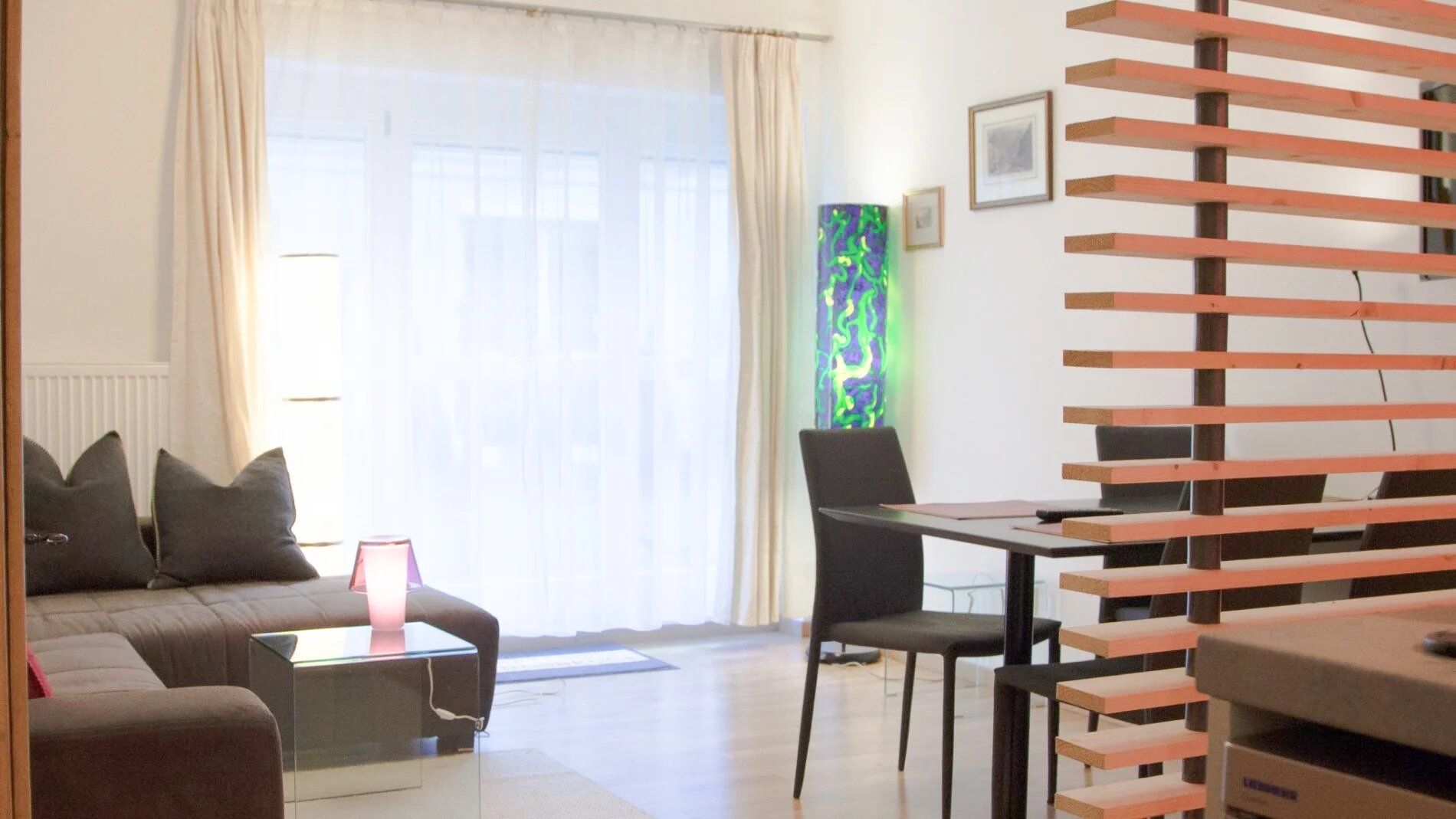 Helles 1-Zimmer Apartment mit modernem Wohnbereich – Kurzzeitmiete & Wohnen auf Zeit für 1 bis 6 Monate in Innsbruck | © Gerhard Seher