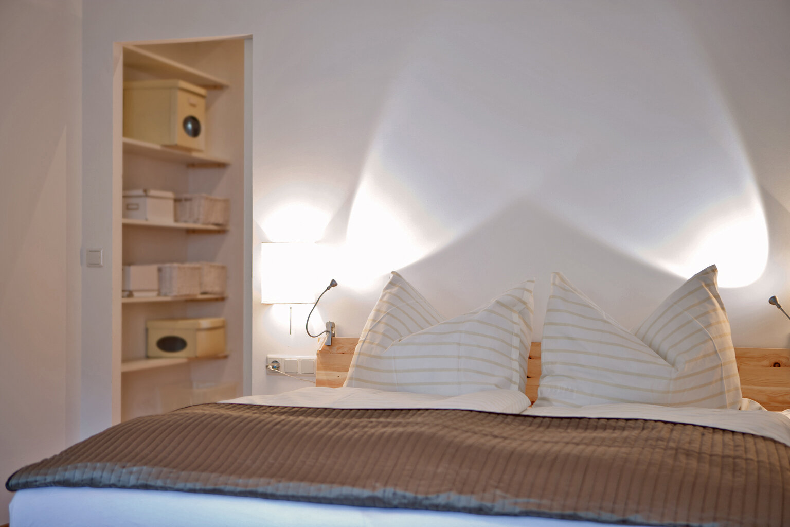 Beds made of pine wood | © Gerhard Seher
