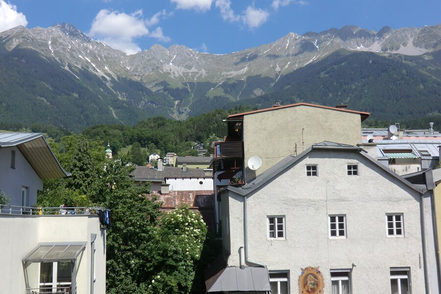 View towards the northwest towards the Nordkette mountain range | © Gerhard Seher