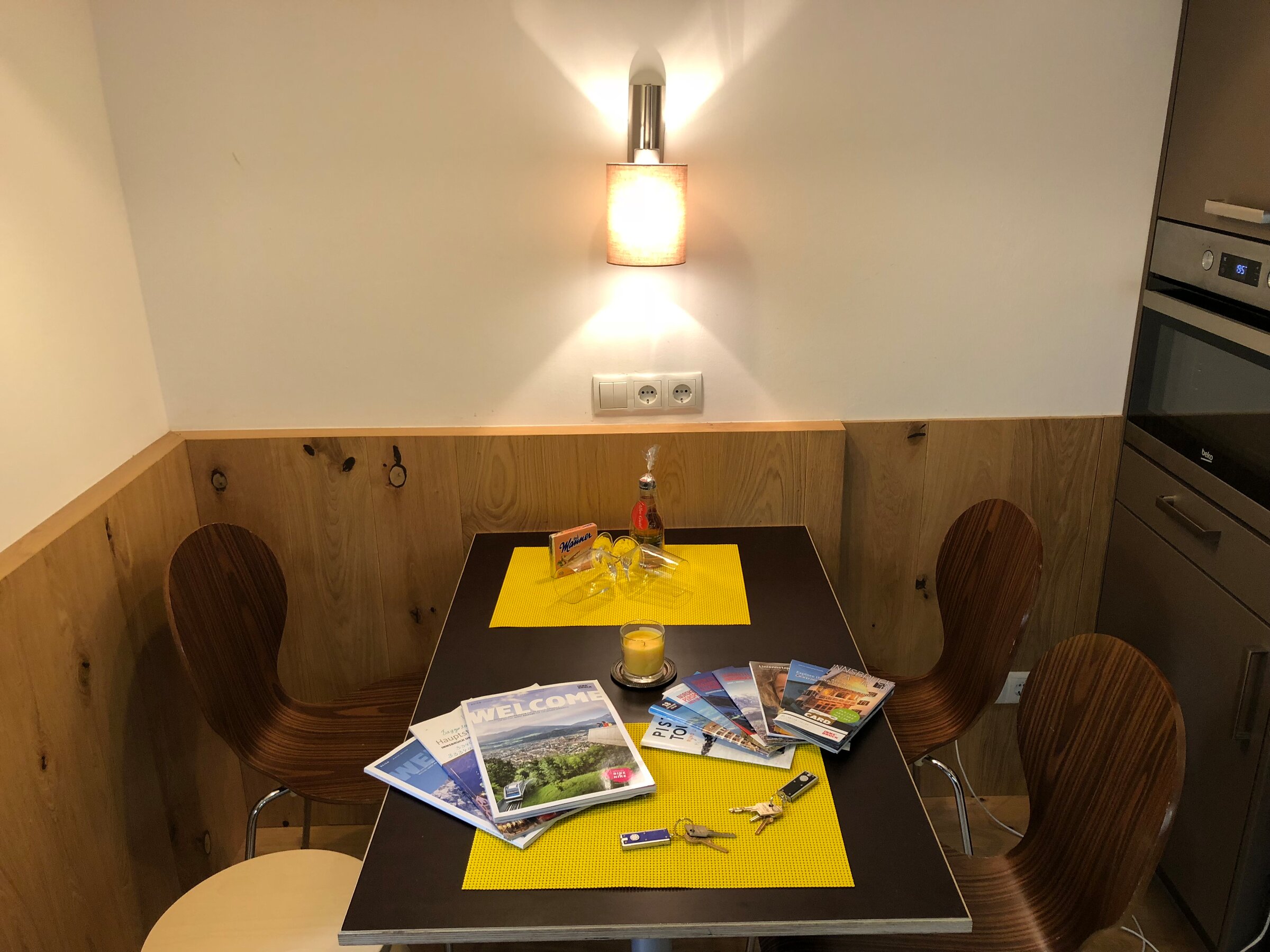 dining table | © Barbara Seher