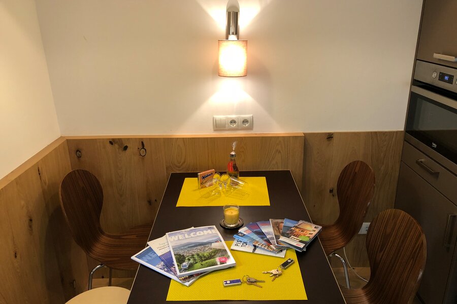 dining table | © Barbara Seher