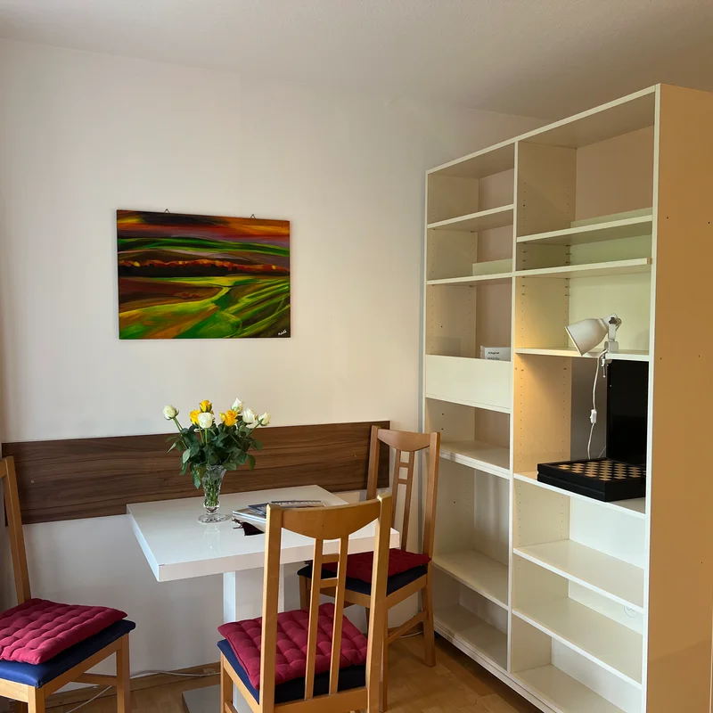 alle Möbel auf Rollen montiert | © Gerhard Seher