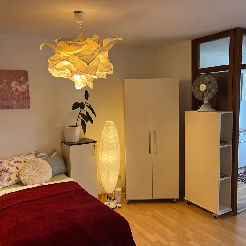 alle Möbel auf Rollen montiert | © Gerhard Seher