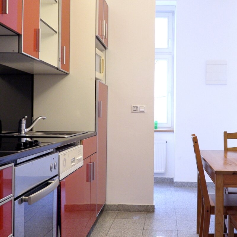 Kitchen, Kitchentable