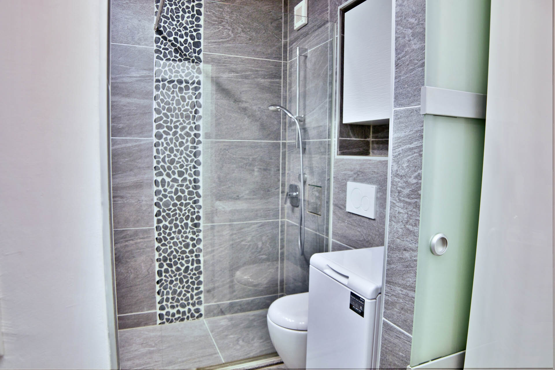 Waschmaschine / Dusche