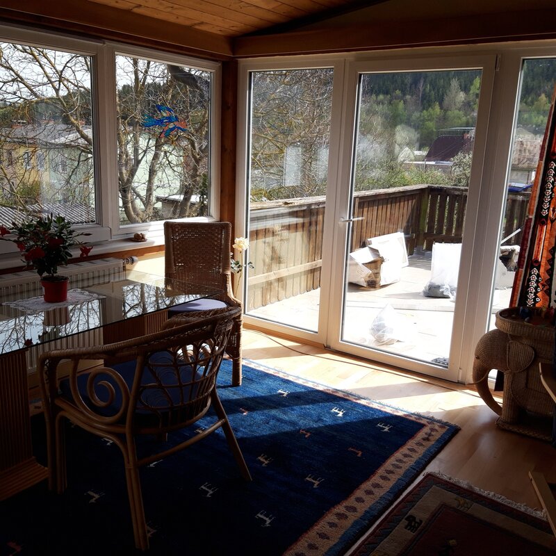 Wohnbereich und Terrasse 