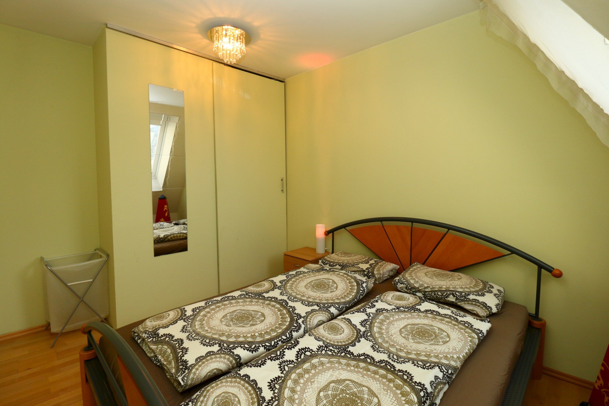 mit begehbarem Schrank - Schlafzimmer