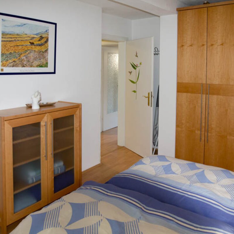 Vollholzm?bel mit viel Stauraum