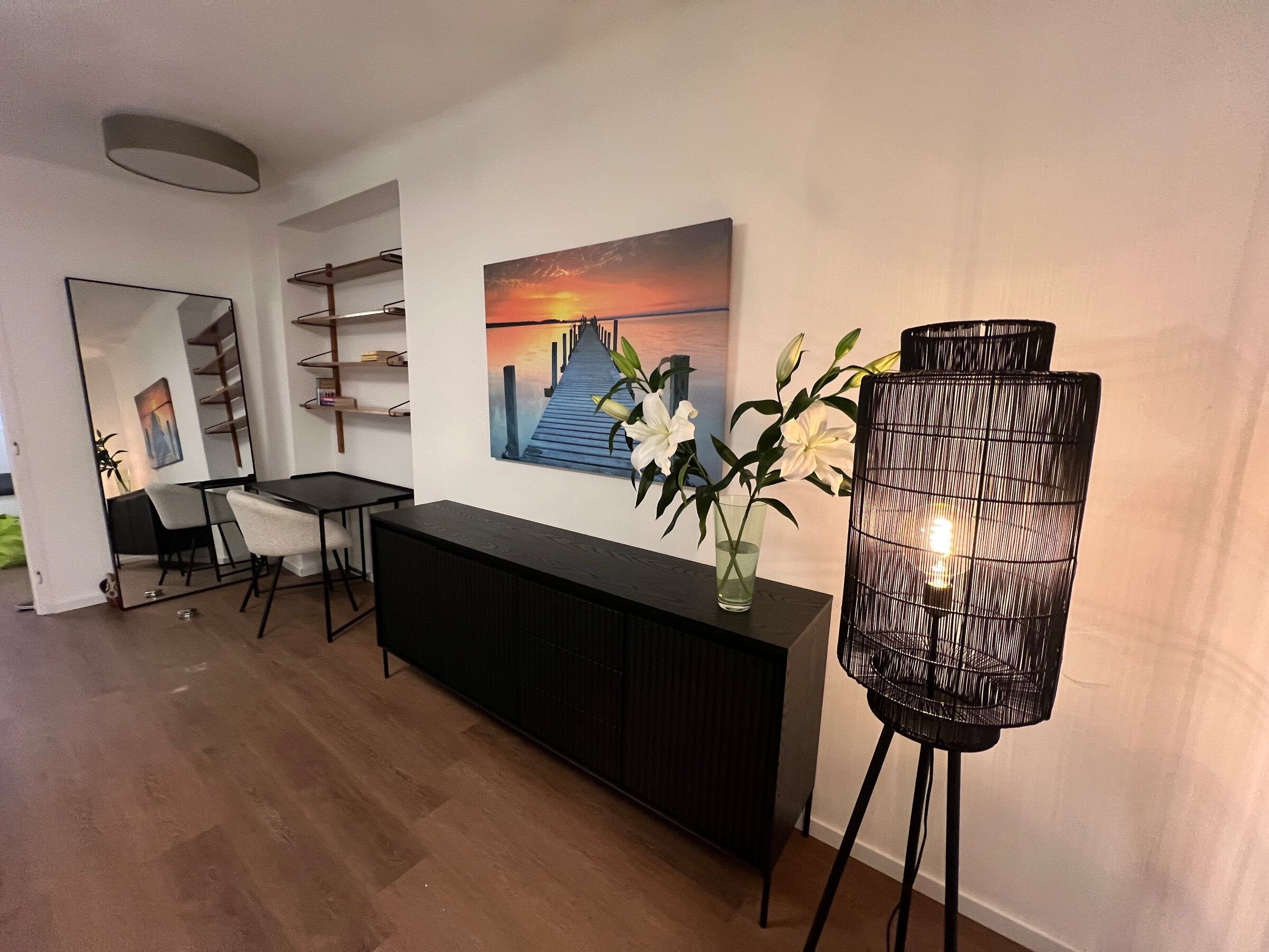 Wohnzimmer - Schreibtisch