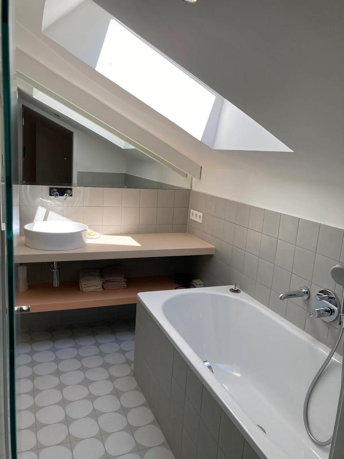 Bathroom upper floor AP1 | © Lukas Stöger