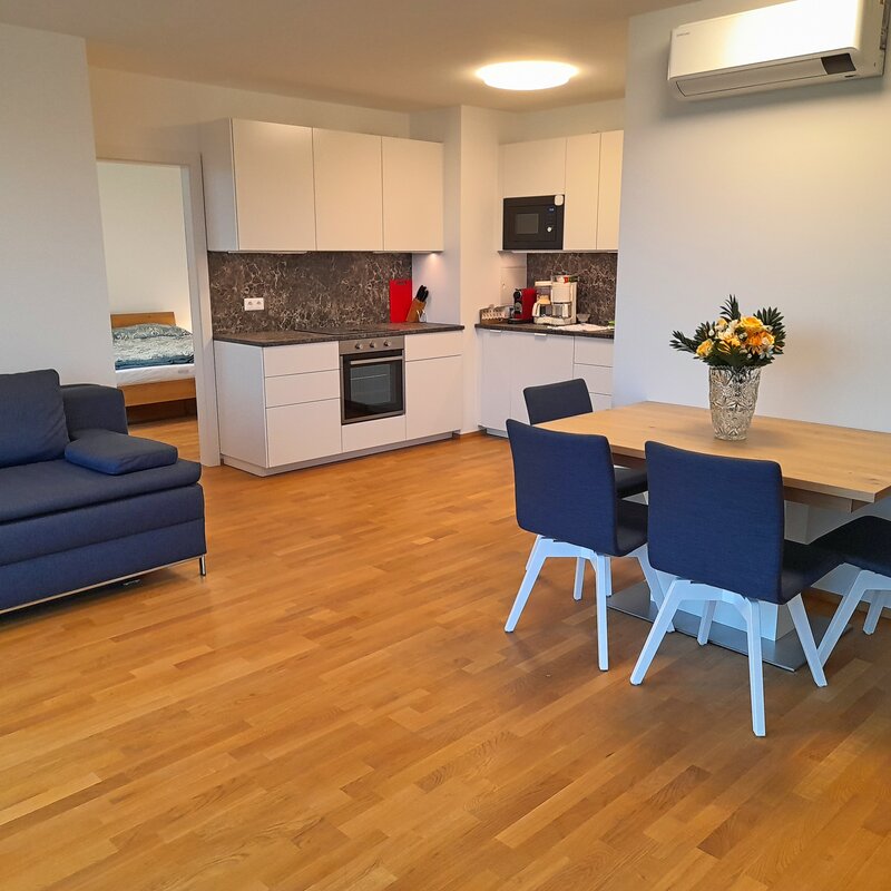 Wohnzimmer mit Küche | © Wohnungseigentümer