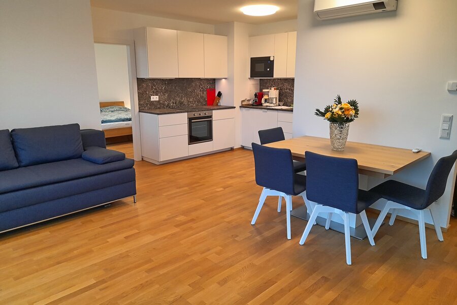 Wohnzimmer mit Küche | © Wohnungseigentümer