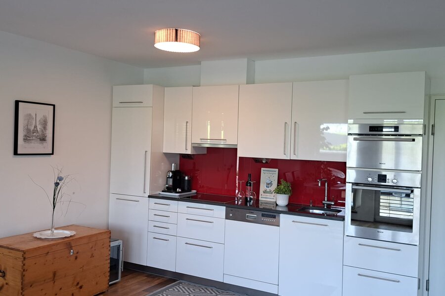 Perfekt ausgestattete Küchenzeile