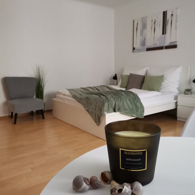 Doppelbett und sofa tv