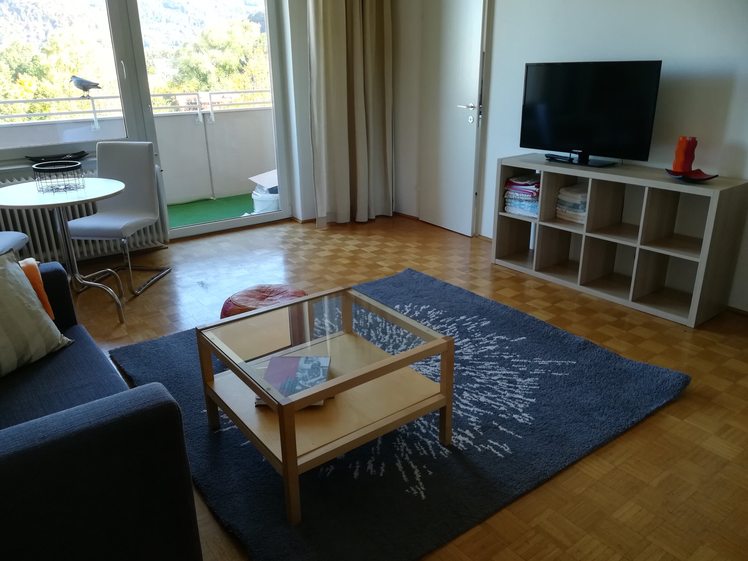 Livingroom, View to balcony
