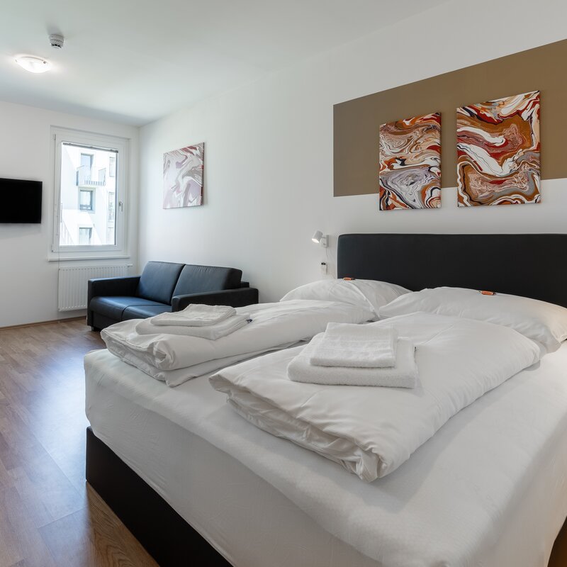 Bright 1-room apartment with double bed & sofa – short-term rental & temporary housing for 1 to 6 months in Vienna
