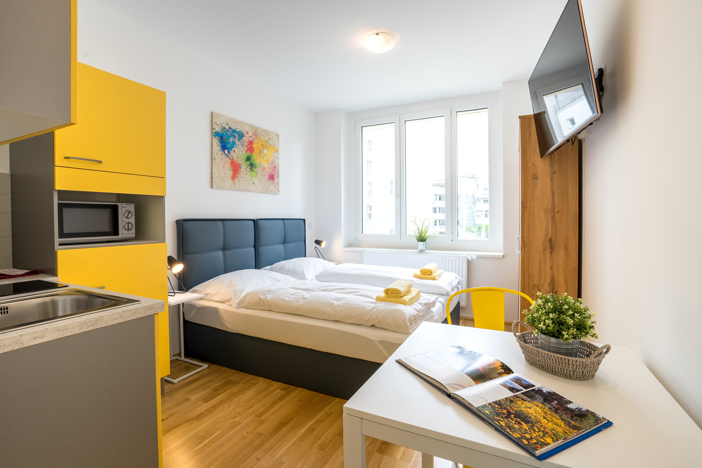 Furnished 1-room apartment with kitchenette & double bed – short-term rental Vienna, temporary housing for 1 to 6 months