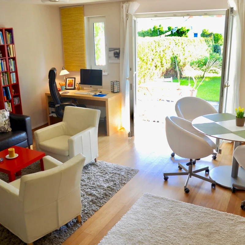 Wohnzimmer mit Essplatz